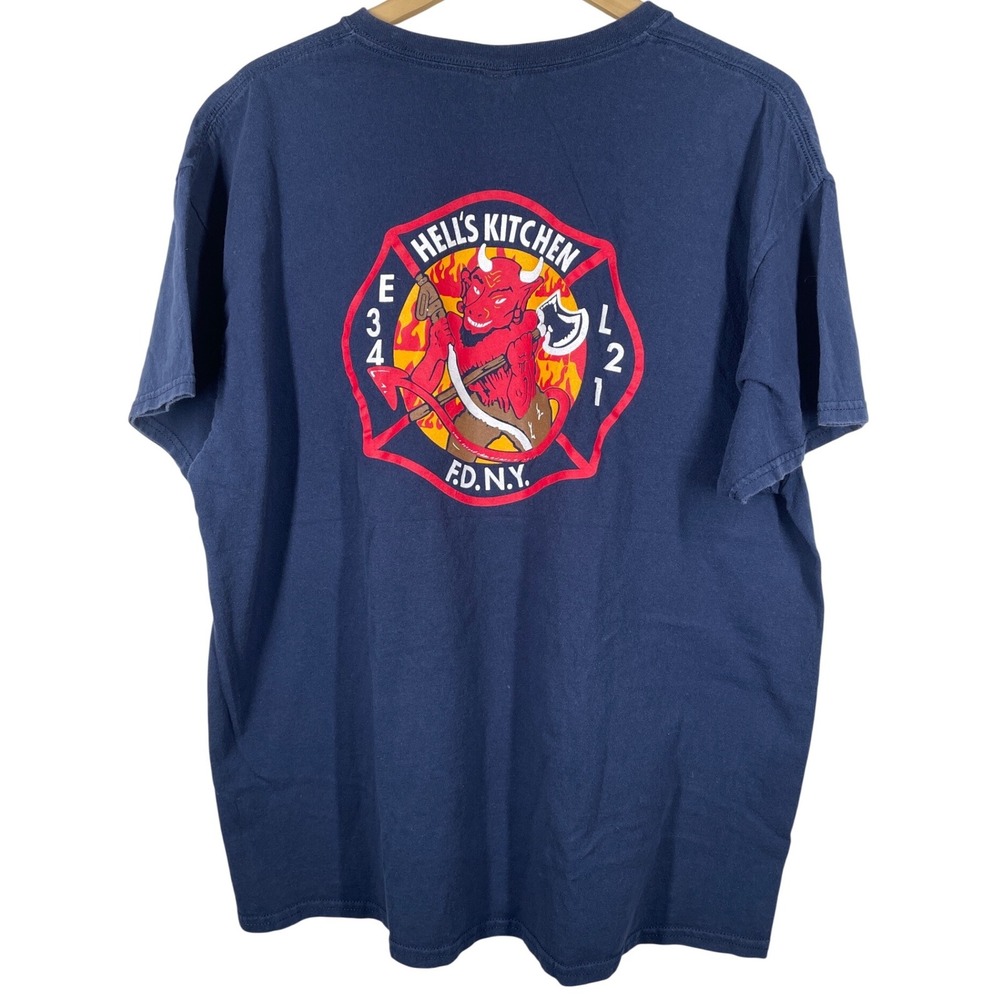 FDNY Hells Kitchen Engine 34 Ladder 21 Navy Blue Graphic T-Shirt XL